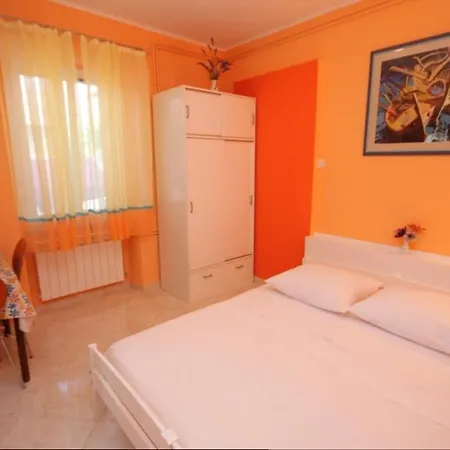 דירה With Wifi מאלי לוסיניי